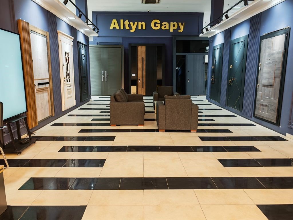 dükan Altyn Gapy (Хазына гурлушык бина)