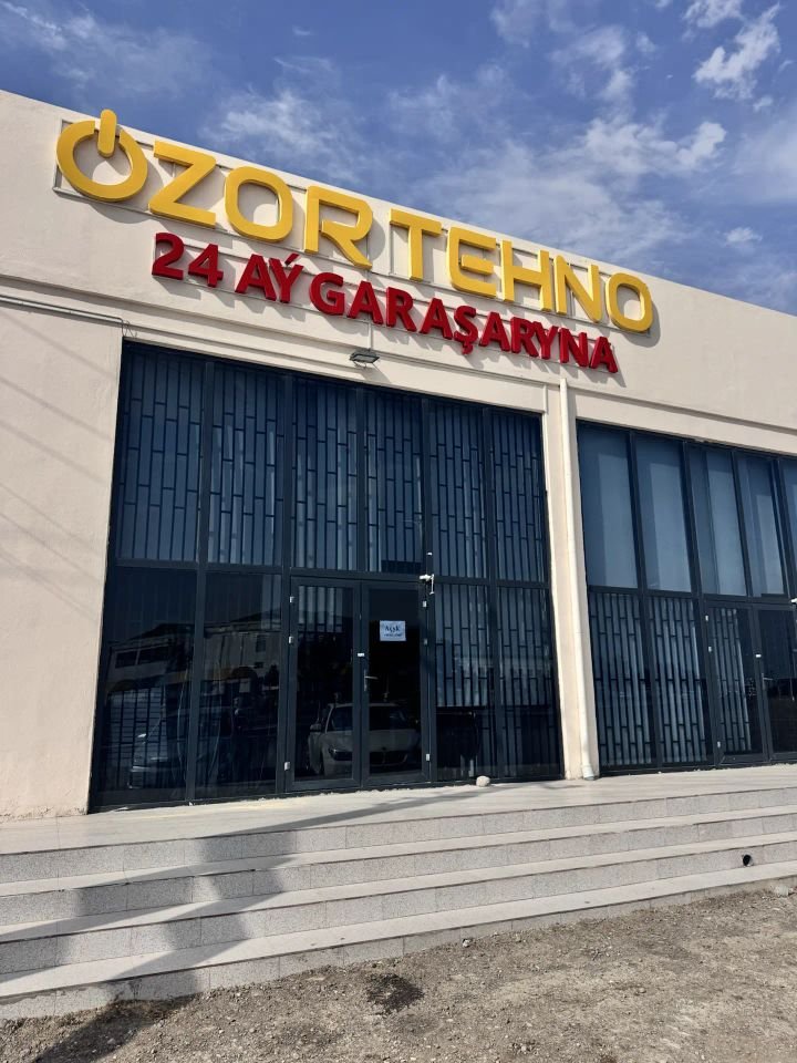 Simurg Dänew "Zor Tehno"